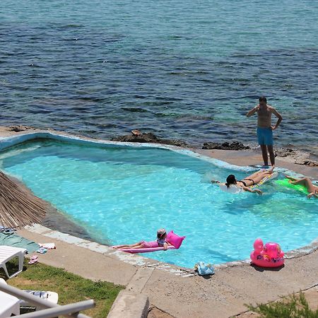 Ilyssion Hotel لاردوس المظهر الخارجي الصورة