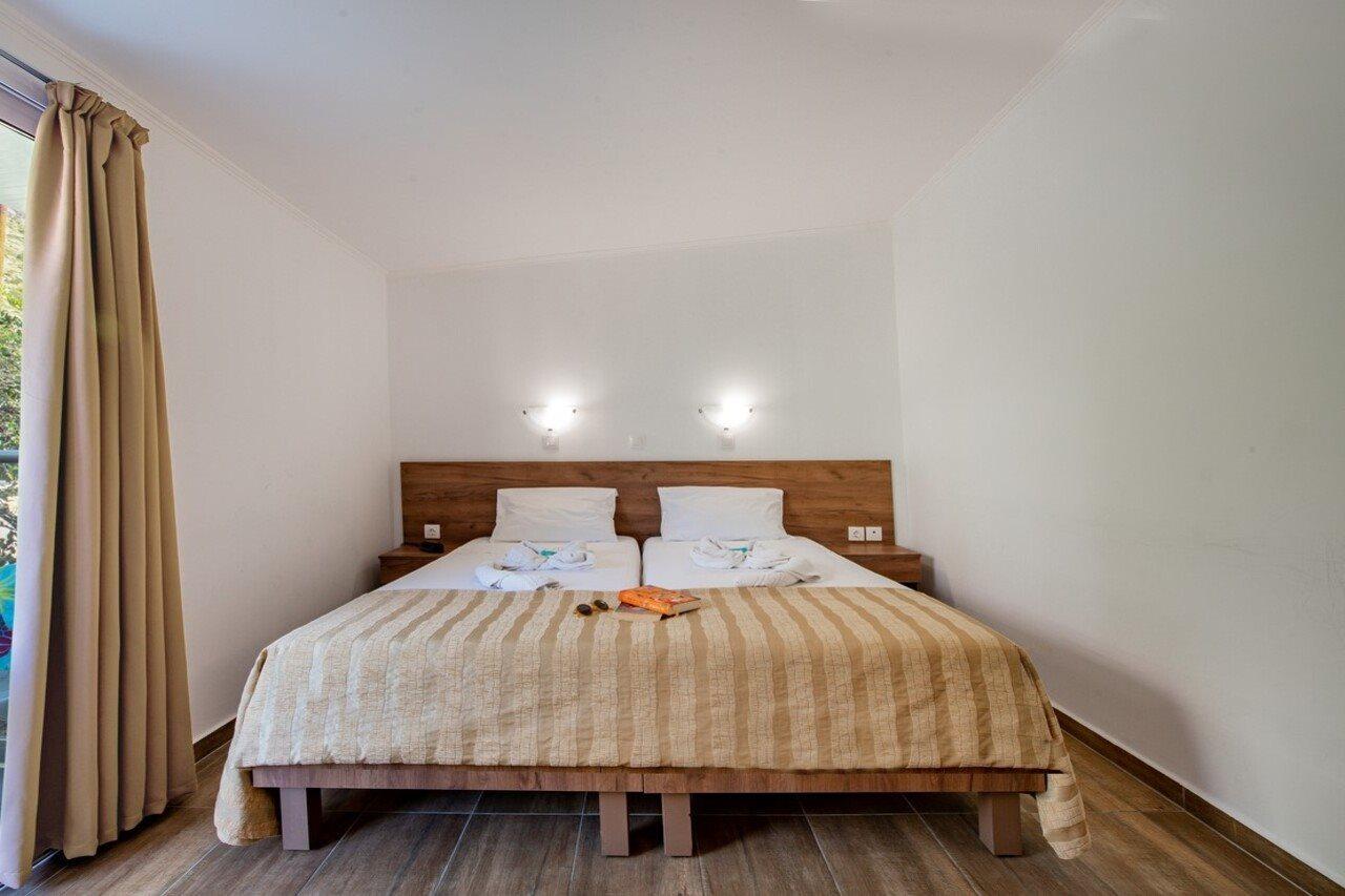 Ilyssion Hotel لاردوس المظهر الخارجي الصورة