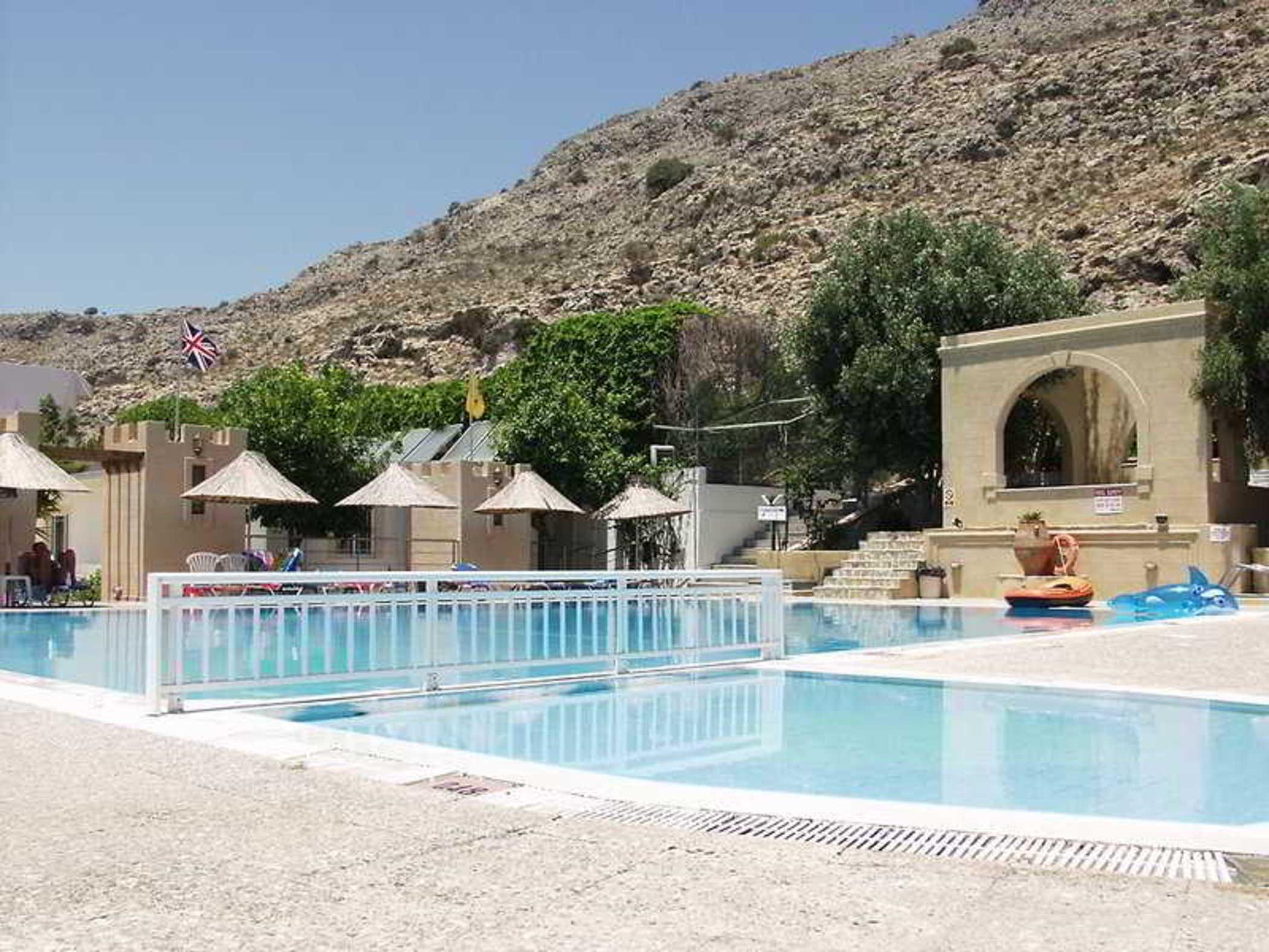 Ilyssion Hotel لاردوس المظهر الخارجي الصورة