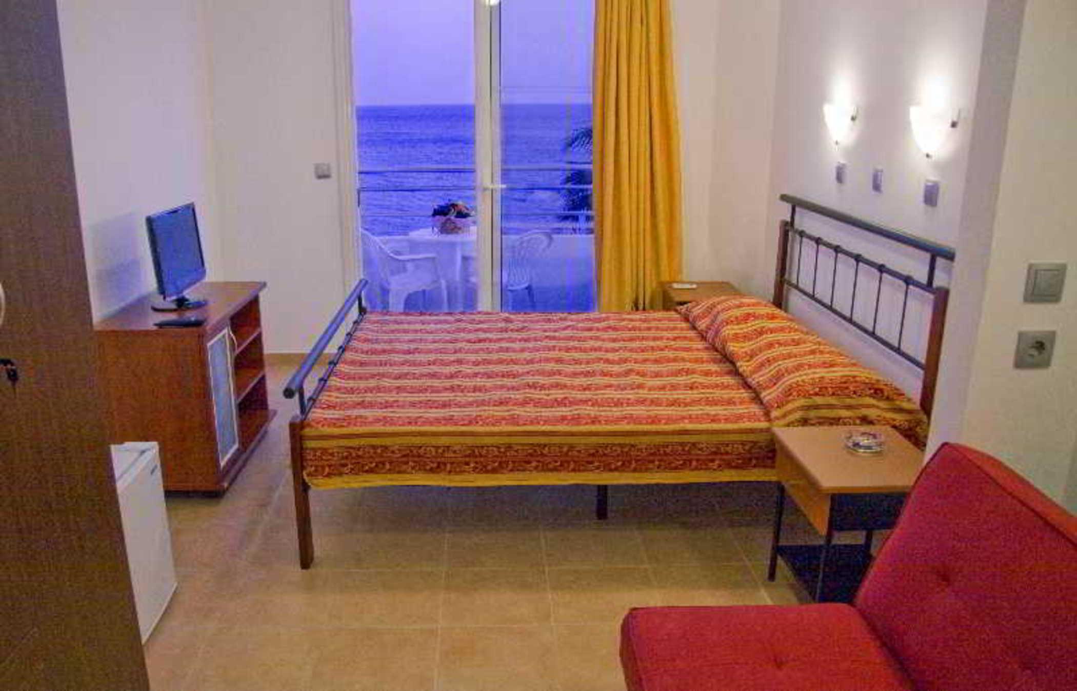 Ilyssion Hotel لاردوس المظهر الخارجي الصورة