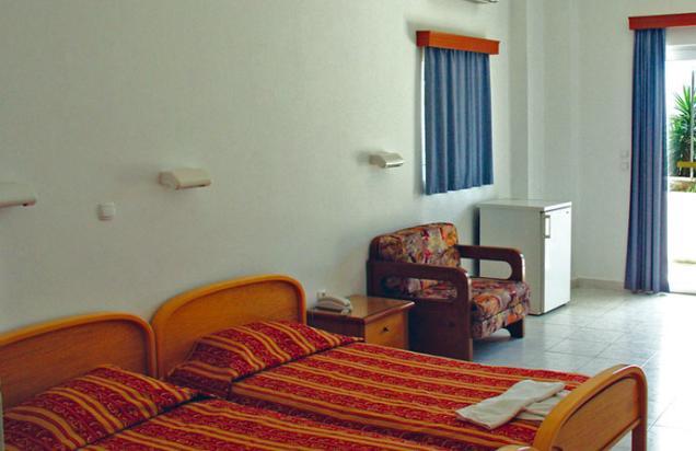 Ilyssion Hotel لاردوس الغرفة الصورة