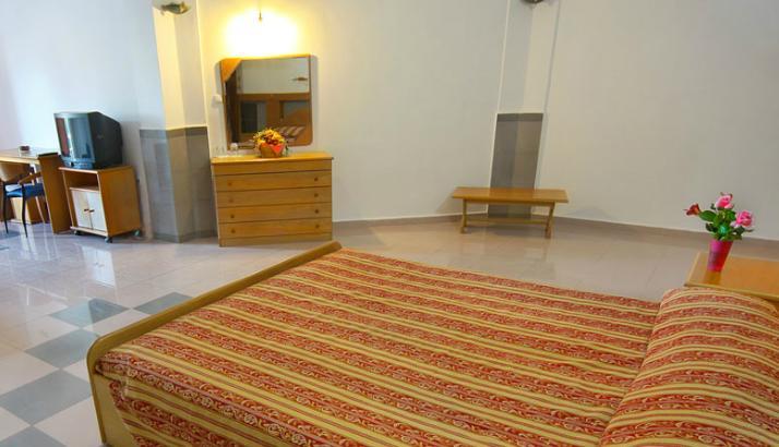 Ilyssion Hotel لاردوس الغرفة الصورة